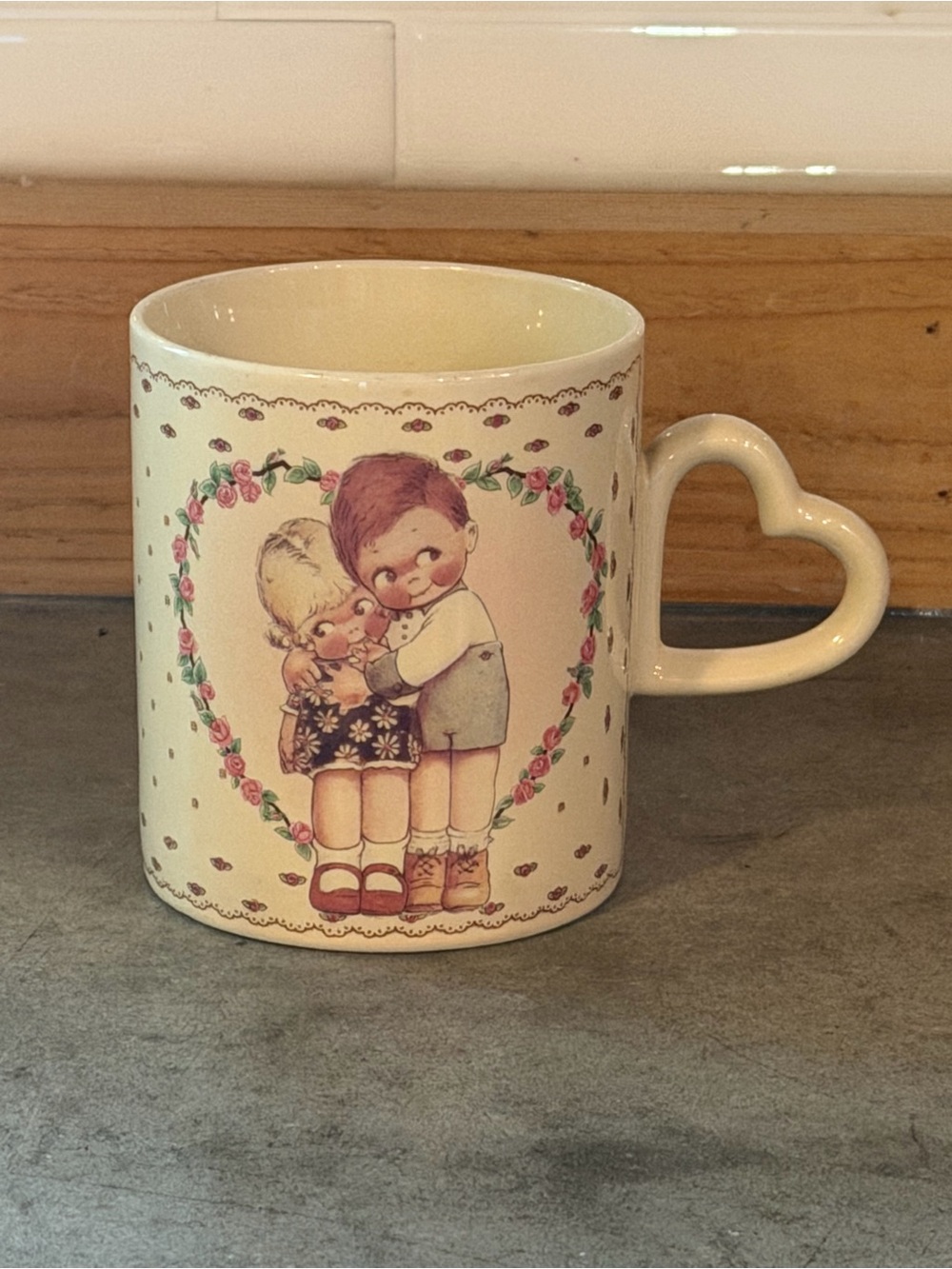 Vintage Style Cream Heart-Handle Ceramic Mug with Romantic Illustration